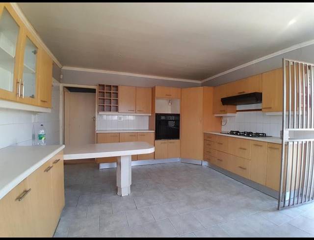 3 BEDROOM HOUSE FOR SALE IN VALHALLA